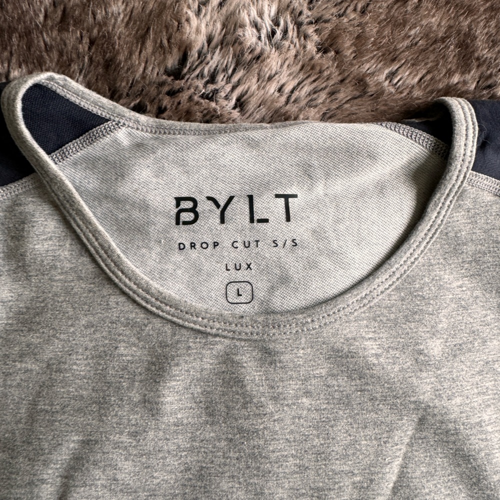 BYLT lux short sleeve shirt - size large - Picture 2 of 5
